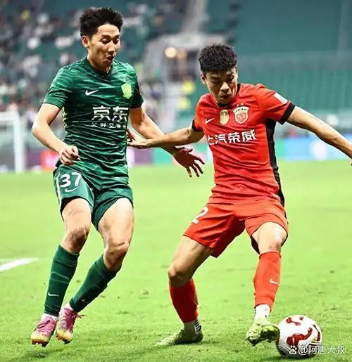 足协杯冷门夜：三支中超球队出局，国安海港惊险过关引爆体坛热议