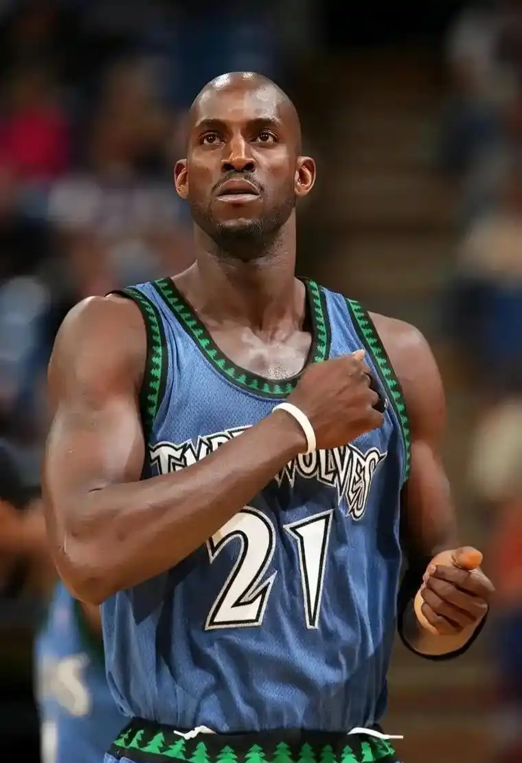 加内特力挺群雄逐鹿时代，NBA最新数据榜单揭示王朝终结真相